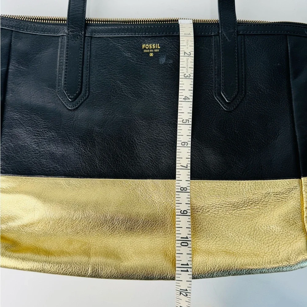 Fossil Leather Shopper Tote in gold/black